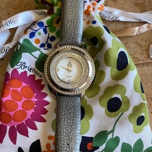 🌸🌺QUARTZ WATCH